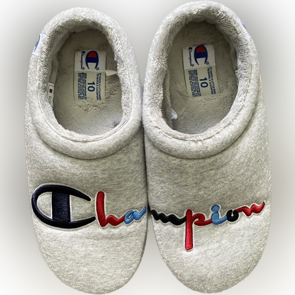 Champion Fleece Slippers - Size 10 - EUC - Picture 1 of 6